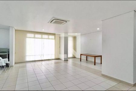 Apartamento à venda com 112m², 3 quartos e 2 vagas Apartamento à venda com 112m², 3 quartos e 2 vagasÁrea comum - Salão de festas