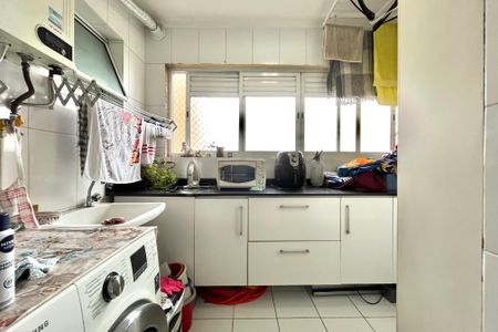 Apartamento à venda com 112m², 3 quartos e 2 vagas Apartamento à venda com 112m², 3 quartos e 2 vagasÁrea de Serviço