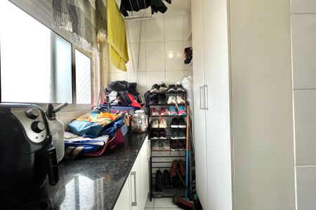 Apartamento à venda com 112m², 3 quartos e 2 vagas Apartamento à venda com 112m², 3 quartos e 2 vagasÁrea de Serviço