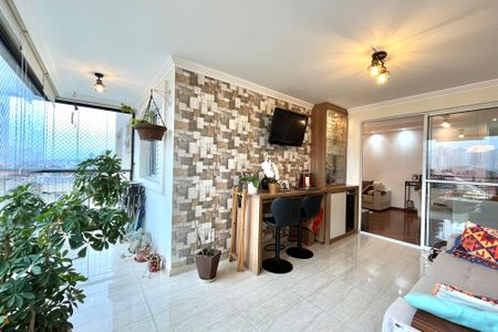 Apartamento à venda com 112m², 3 quartos e 2 vagas Apartamento à venda com 112m², 3 quartos e 2 vagasVaranda