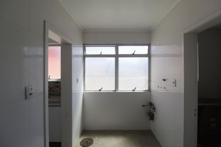 Apartamento para alugar com 120m², 3 quartos e 1 vagaÁrea de Serviço