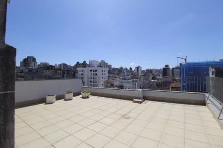Apartamento para alugar com 120m², 3 quartos e 1 vagaTerraço