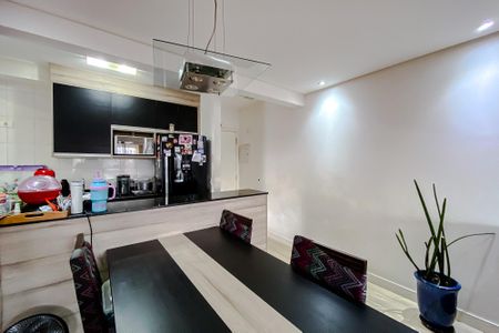 Apartamento para alugar com 82m², 2 quartos e 2 vagasSala