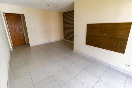 Sala de apartamento para alugar com 4 quartos, 97m² em Vila Sonia, São Paulo