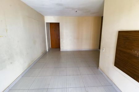 Sala de apartamento para alugar com 4 quartos, 97m² em Vila Sonia, São Paulo