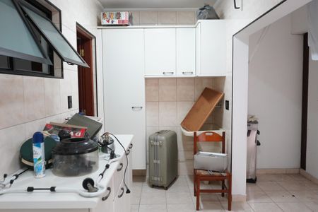 Casa à venda com 320m², 5 quartos e 3 vagasÁrea de Serviço 2