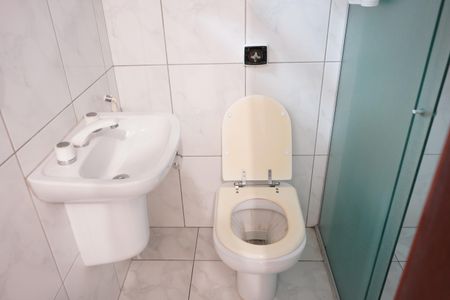 Casa à venda com 320m², 5 quartos e 3 vagasBanheiro da Suíte 4