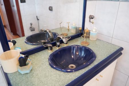 Casa à venda com 320m², 5 quartos e 3 vagasBanheiro da Suíte 1