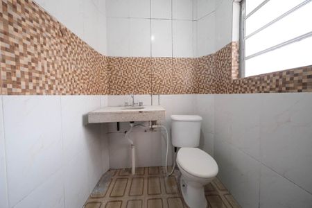 Banheiro Social de casa para alugar com 1 quarto, 55m² em Jardim Maringa, São Paulo
