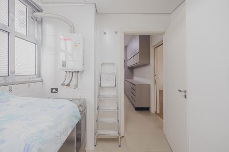 Apartamento para alugar com 135m², 3 quartos e 1 vagaÁrea de Serviço