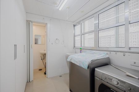 Apartamento para alugar com 135m², 3 quartos e 1 vagaÁrea de Serviço