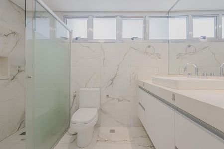 Apartamento para alugar com 135m², 3 quartos e 1 vagaBanheiro da Suíte