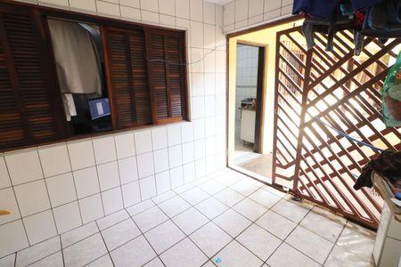 Casa à venda com 171m², 4 quartos e 3 vagasÁrea de Serviço 2