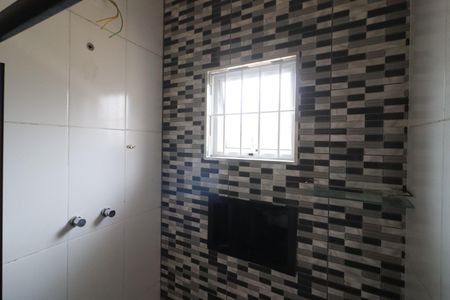 Casa à venda com 171m², 4 quartos e 3 vagasBanheiro 1