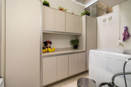 Casa de condomínio à venda com 60m², 2 quartos e 1 vagaÁrea de Serviço