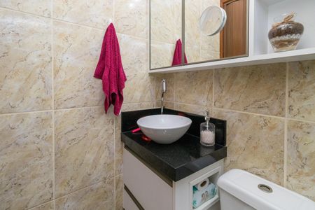 Casa de condomínio à venda com 60m², 2 quartos e 1 vagaBanheiro Suíte 1