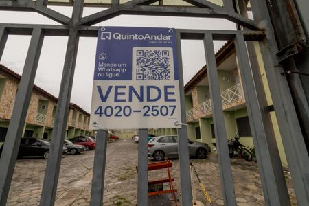 Casa de condomínio à venda com 60m², 2 quartos e 1 vagaPlaca instalada