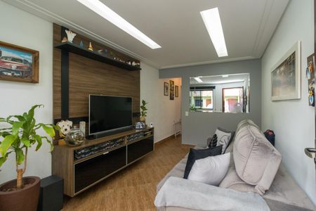 Casa de condomínio à venda com 60m², 2 quartos e 1 vagaSala