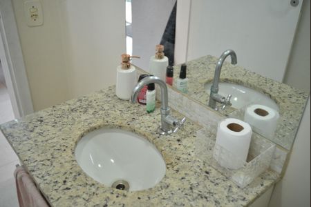 Apartamento à venda com 100m², 3 quartos e 2 vagasBanheiro de Serviço