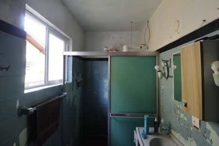 Casa à venda com 167m², 2 quartos e 2 vagasBanheiro