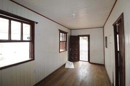 Sala   de casa para alugar com 2 quartos, 167m² em Jardim Itu, Porto Alegre