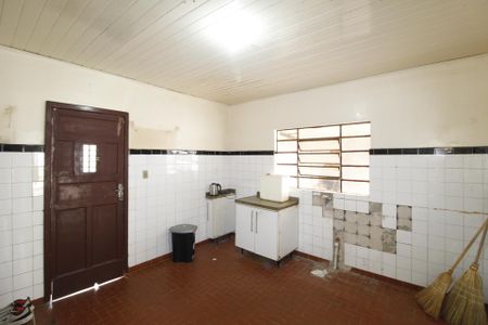 Casa à venda com 167m², 2 quartos e 2 vagasCozinha