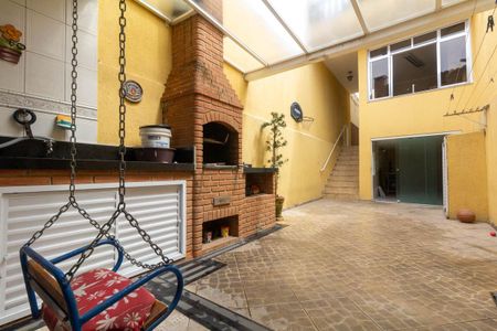 Casa à venda com 150m², 3 quartos e 2 vagasQuintal