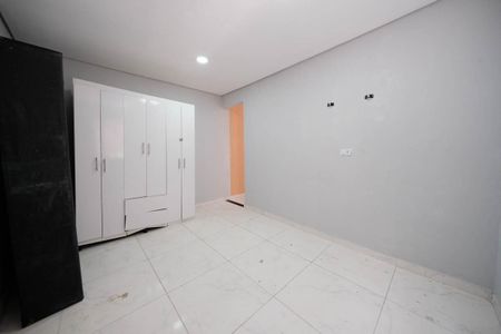 Quarto de casa à venda com 6 quartos, 55m² em Jardim Santo Onofre, São Paulo