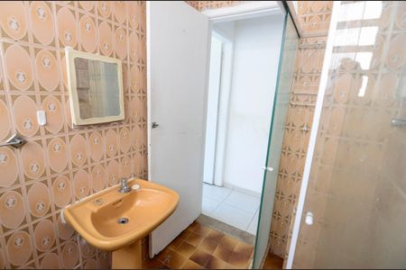 Banheiro de apartamento para alugar com 2 quartos, 60m² em Tijuca, Rio de Janeiro