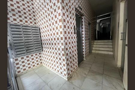 Hall de apartamento para alugar com 2 quartos, 60m² em Tijuca, Rio de Janeiro