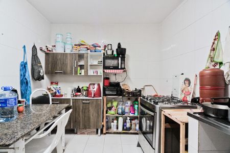 Casa à venda com 300m², 2 quartos e 2 vagasCozinha