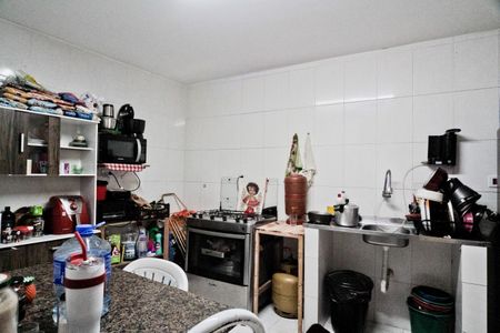 Casa à venda com 300m², 2 quartos e 2 vagasCozinha