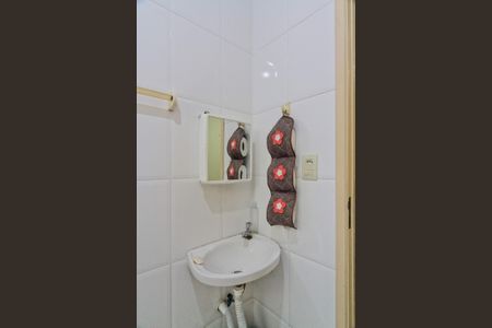 Casa à venda com 300m², 2 quartos e 2 vagasBanheiro da Suíte 2