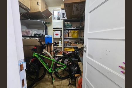 Casa à venda com 120m², 3 quartos e 4 vagas Casa à venda com 120m², 3 quartos e 4 vagasDespensa