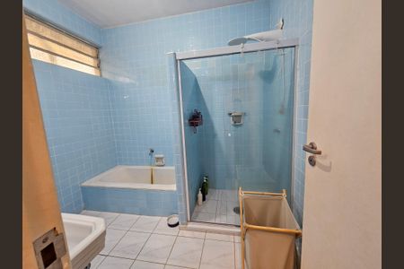 Casa à venda com 120m², 3 quartos e 4 vagas Casa à venda com 120m², 3 quartos e 4 vagasBanheiro