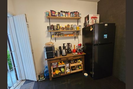 Casa à venda com 120m², 3 quartos e 4 vagas Casa à venda com 120m², 3 quartos e 4 vagasCozinha