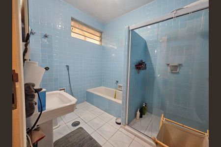 Casa à venda com 120m², 3 quartos e 4 vagas Casa à venda com 120m², 3 quartos e 4 vagasBanheiro