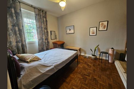 Casa à venda com 120m², 3 quartos e 4 vagas Casa à venda com 120m², 3 quartos e 4 vagasQuarto 2