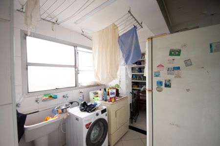 Apartamento para alugar com 132m², 3 quartos e 2 vagaslavanderia