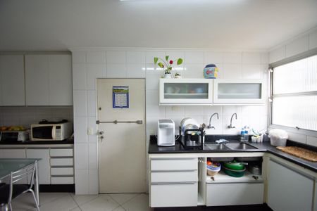 Apartamento para alugar com 132m², 3 quartos e 2 vagascozinha