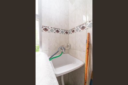 Apartamento à venda com 64m², 2 quartos e 1 vagaÁrea de Serviço