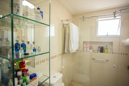 Apartamento à venda com 144m², 3 quartos e 2 vagasBANHEIRO SUÍTE 1