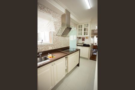 Apartamento à venda com 144m², 3 quartos e 2 vagasCOZINHA