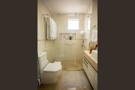 Apartamento à venda com 144m², 3 quartos e 2 vagasBANHEIRO SUÍTE 1