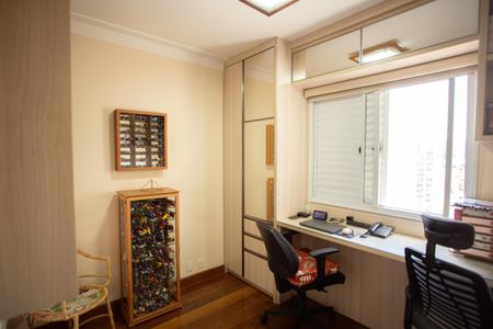 Apartamento à venda com 144m², 3 quartos e 2 vagasQUARTO SUÍTE 3