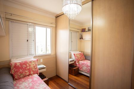 Apartamento à venda com 144m², 3 quartos e 2 vagasQUARTO SUÍTE 2