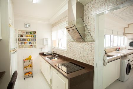 Apartamento à venda com 144m², 3 quartos e 2 vagasCOZINHA