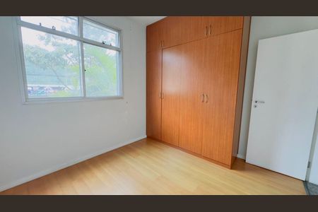 Sala de apartamento para alugar com 2 quartos, 67m² em Estoril, Belo Horizonte