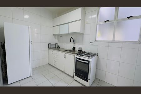 Quarto de apartamento para alugar com 2 quartos, 67m² em Estoril, Belo Horizonte