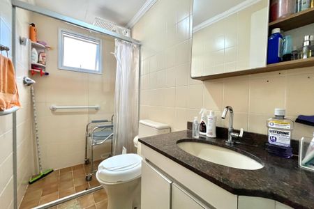 Apartamento à venda com 67m², 2 quartos e 2 vagasBanheiro Social